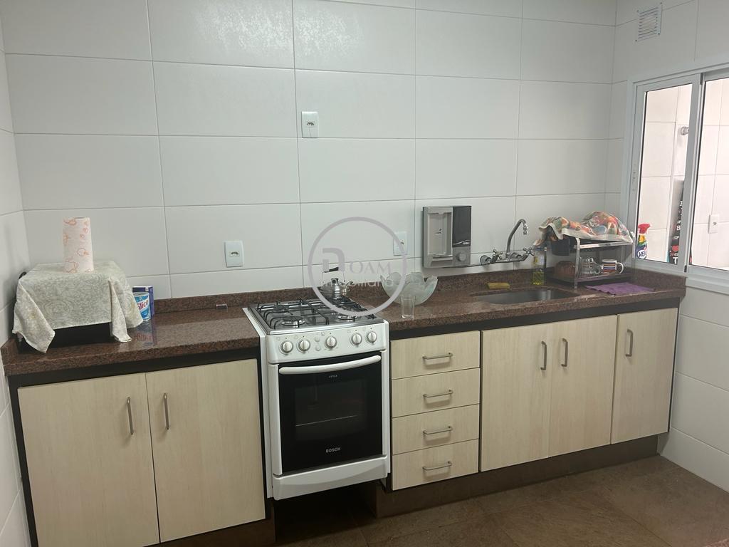 Apartamento para alugar com 3 quartos, 95m² - Foto 3