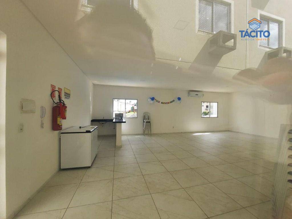 Apartamento à venda com 2 quartos, 45m² - Foto 5