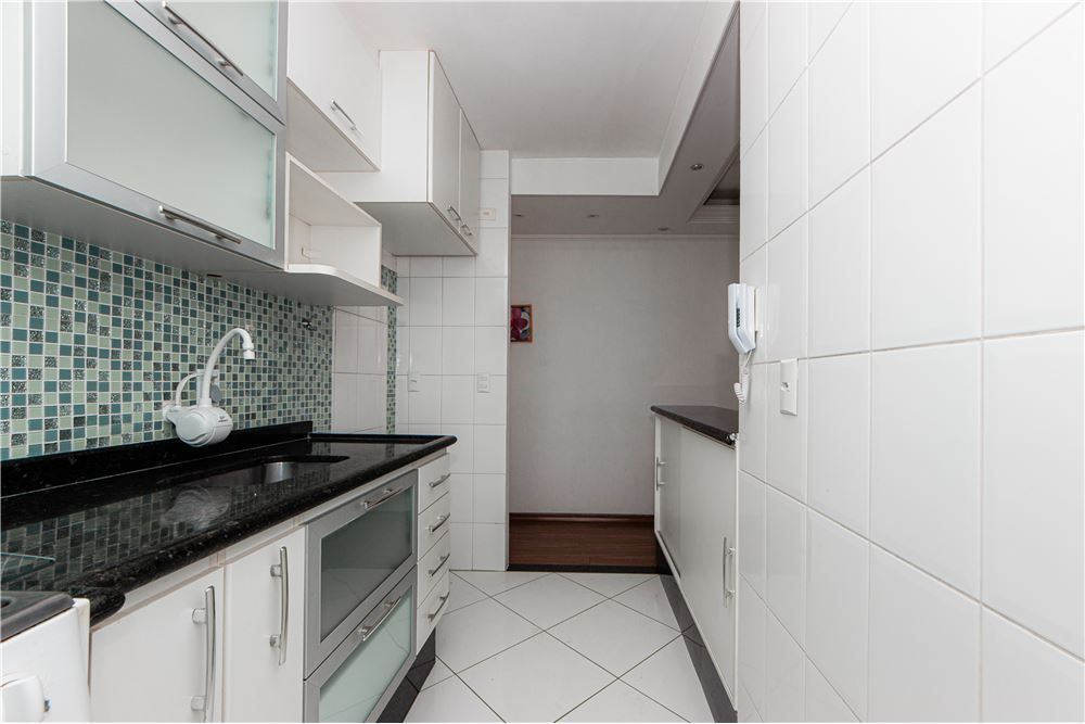 Apartamento à venda com 2 quartos, 50m² - Foto 3