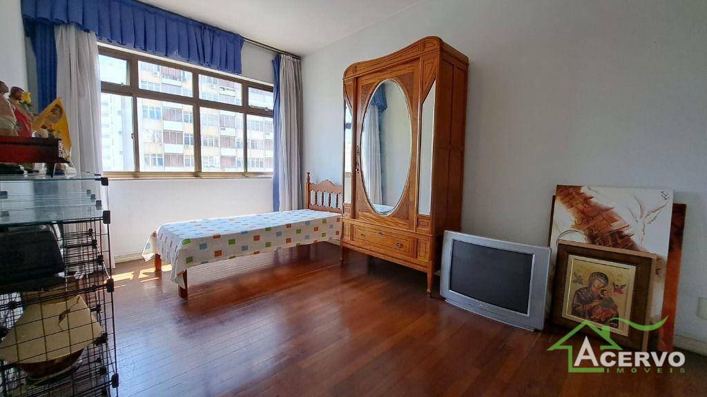 Apartamento à venda com 4 quartos, 224m² - Foto 12