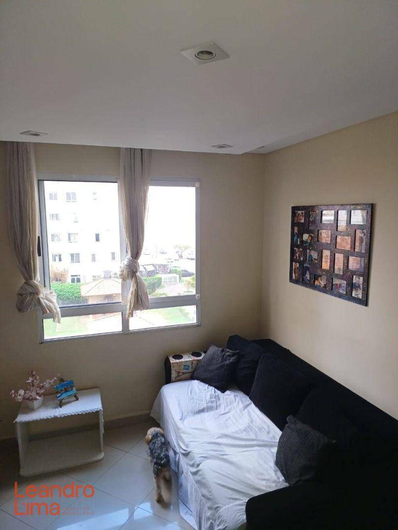 Apartamento à venda com 2 quartos, 45m² - Foto 2