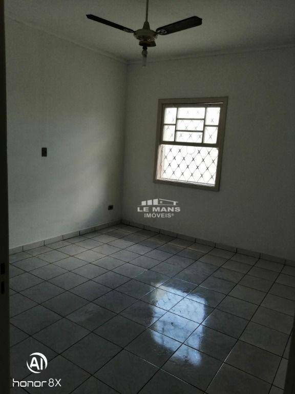 Casa à venda com 2 quartos, 52m² - Foto 7