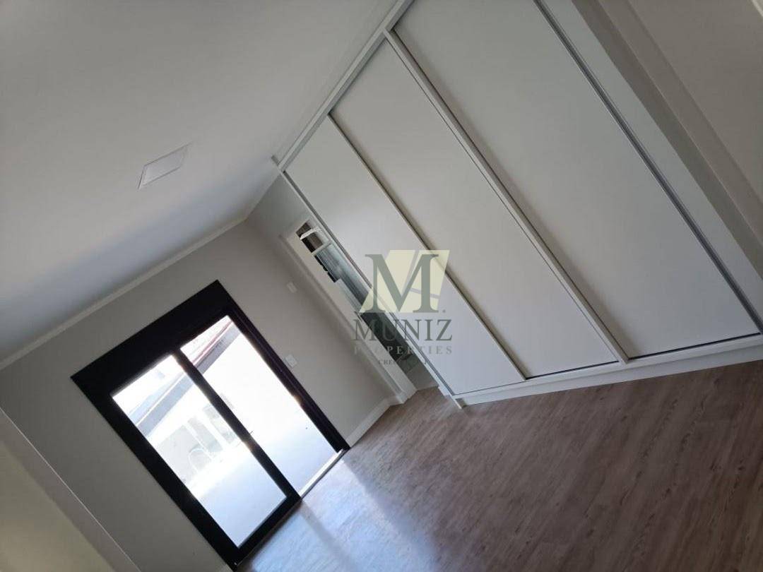 Casa à venda com 3 quartos, 350m² - Foto 8