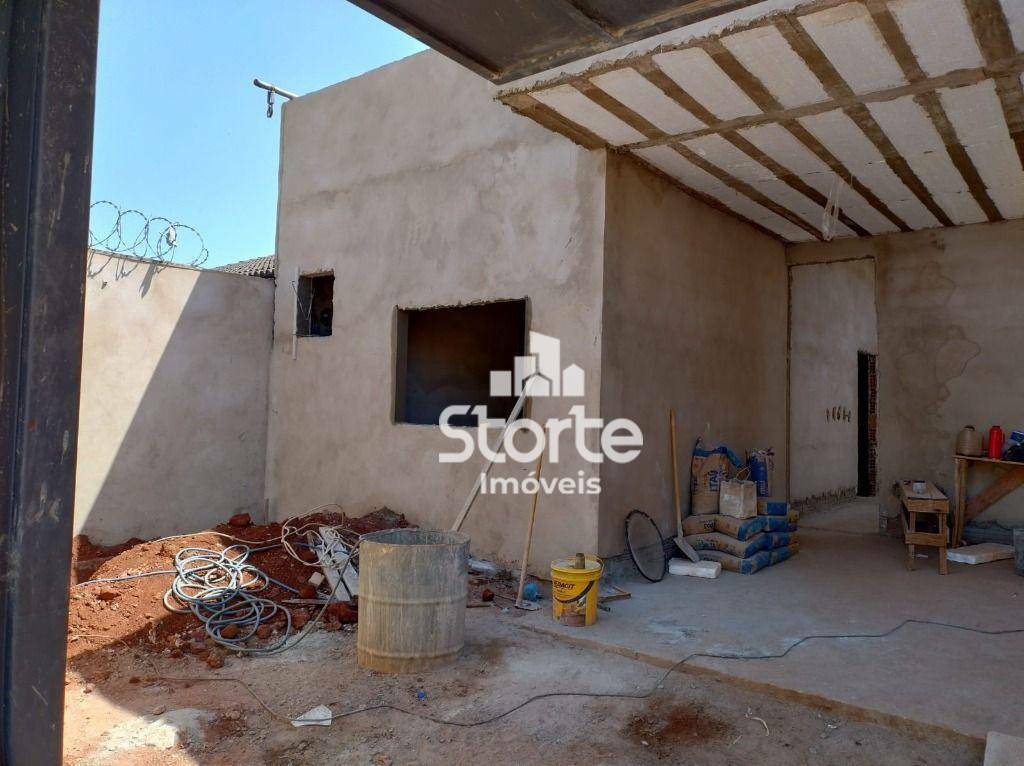 Casa à venda com 3 quartos, 150m² - Foto 4