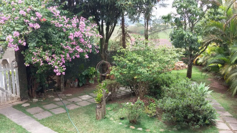 Chácara à venda com 4 quartos, 250m² - Foto 8