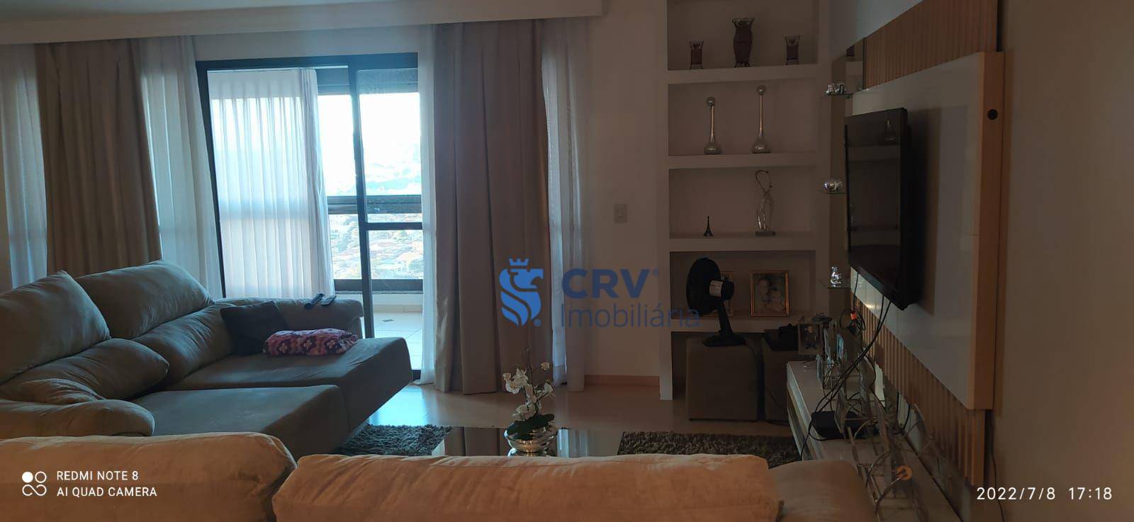 Apartamento à venda com 3 quartos, 217m² - Foto 4