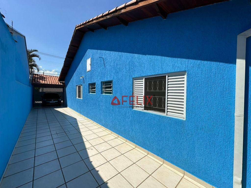 Casa à venda com 3 quartos, 95m² - Foto 3