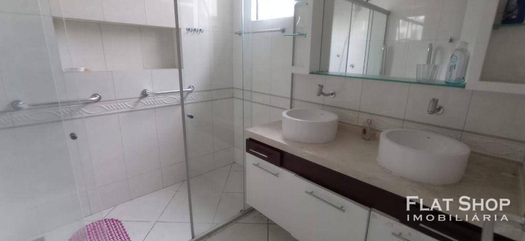 Apartamento à venda com 4 quartos, 174m² - Foto 19