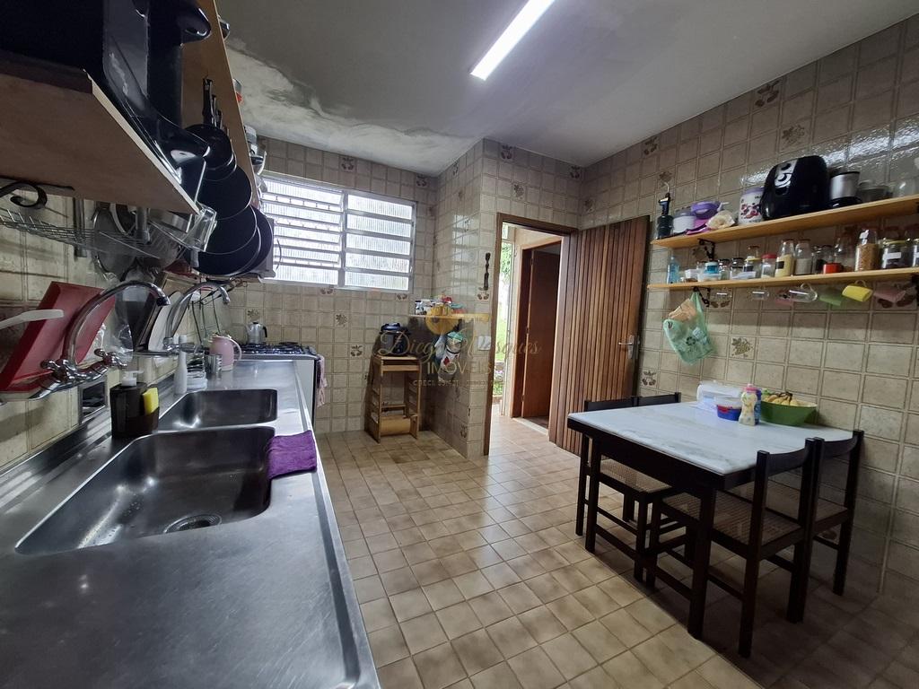 Casa à venda com 4 quartos, 1600m² - Foto 18