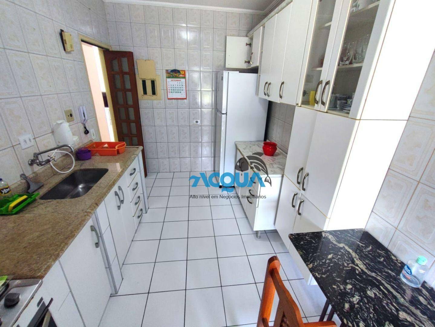 Apartamento à venda com 2 quartos, 60m² - Foto 4