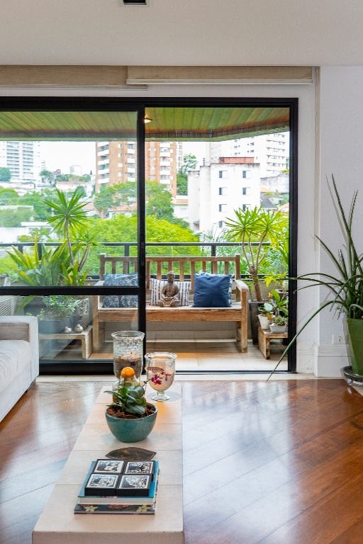 Apartamento à venda com 3 quartos, 205m² - Foto 5