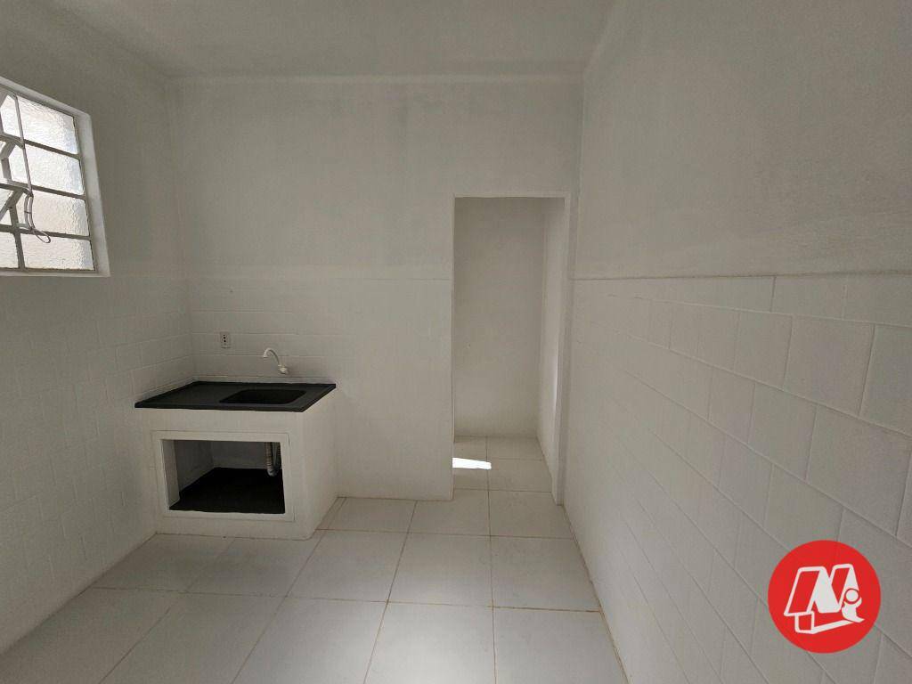 Apartamento para alugar com 1 quarto, 40m² - Foto 9