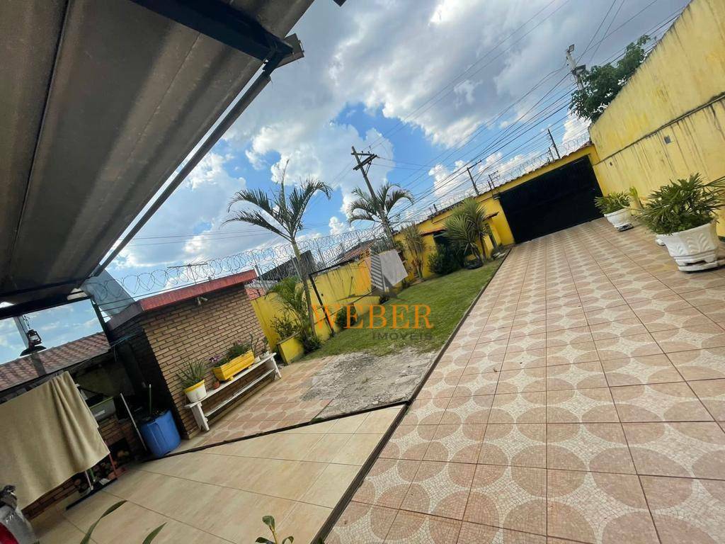 Casa à venda com 4 quartos, 300m² - Foto 6