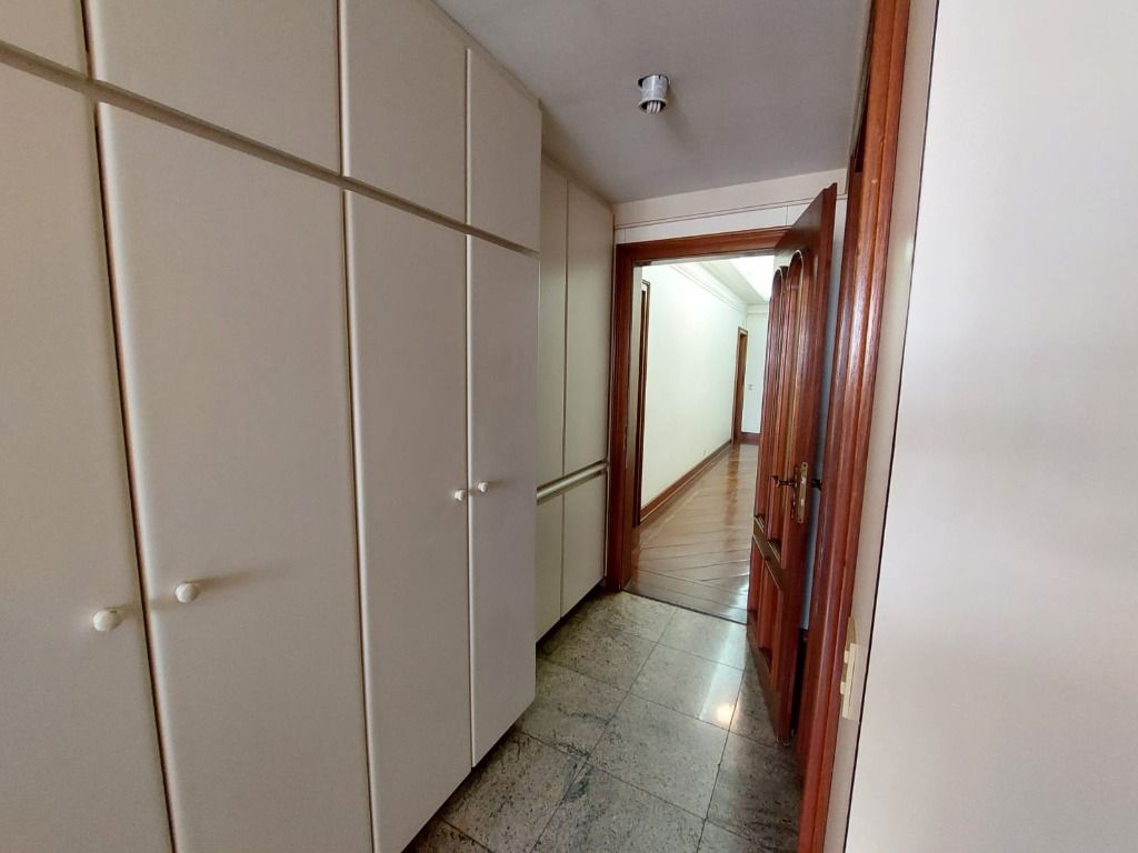 Apartamento para alugar com 4 quartos, 465m² - Foto 22