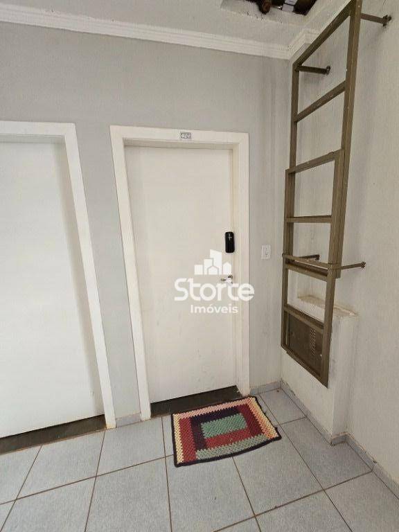 Apartamento à venda com 2 quartos, 43m² - Foto 15