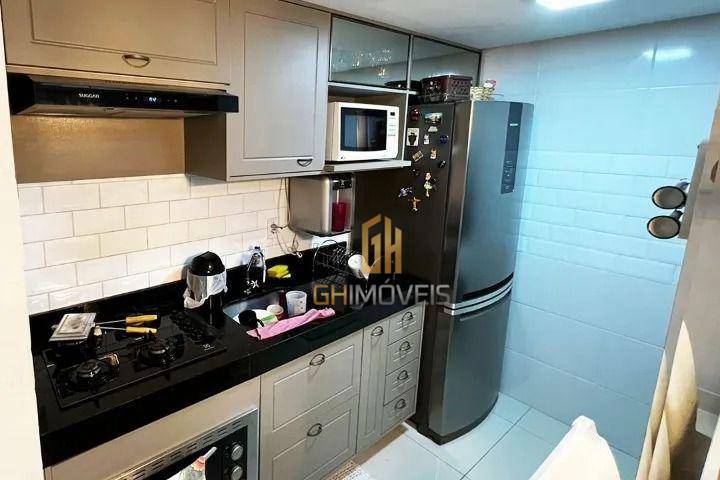 Apartamento à venda com 2 quartos, 66m² - Foto 5