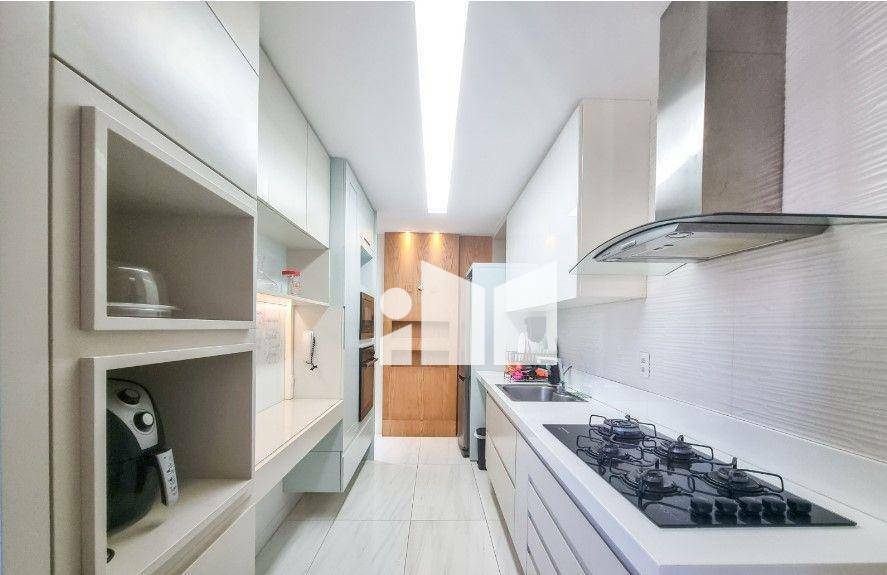 Apartamento à venda com 3 quartos, 120m² - Foto 3