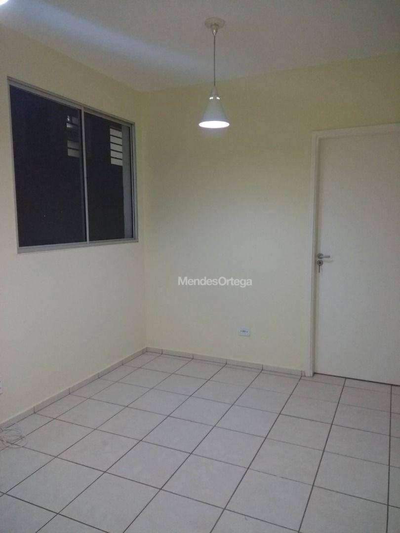 Apartamento para alugar com 2 quartos, 58m² - Foto 2