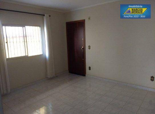 Apartamento à venda e aluguel com 2 quartos, 77m² - Foto 3