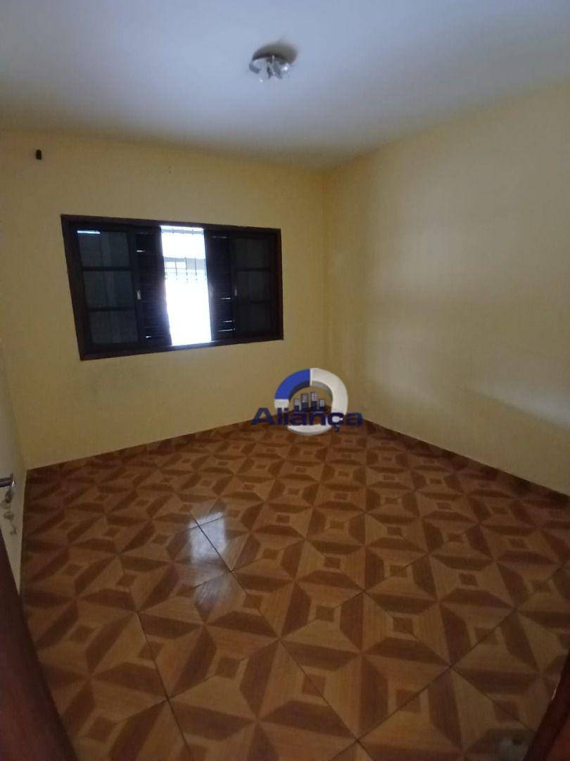 Casa para alugar com 2 quartos, 125m² - Foto 11