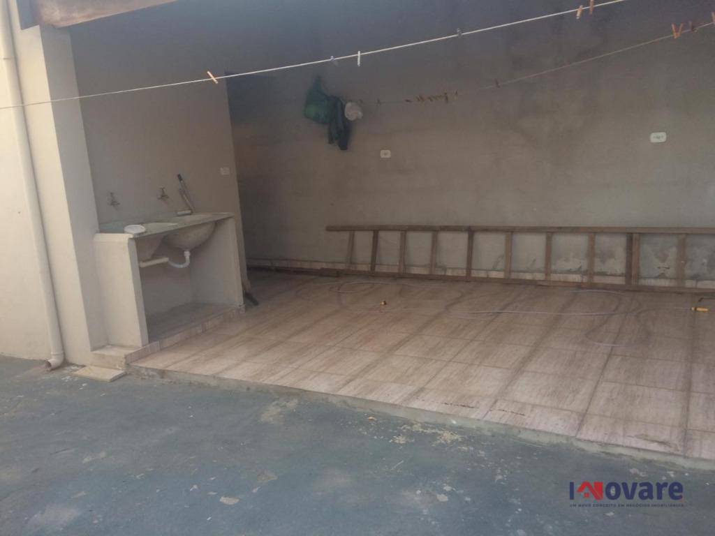 Casa à venda com 2 quartos, 100m² - Foto 3