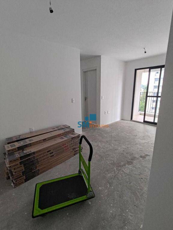 Apartamento para alugar com 3 quartos, 67m² - Foto 2