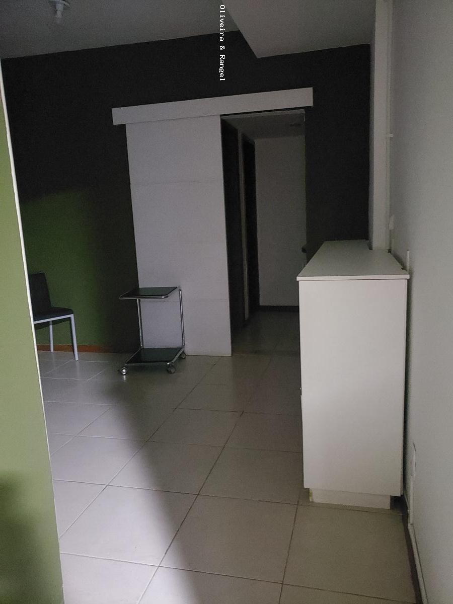 Conjunto Comercial-Sala à venda com 4 quartos, 70m² - Foto 22