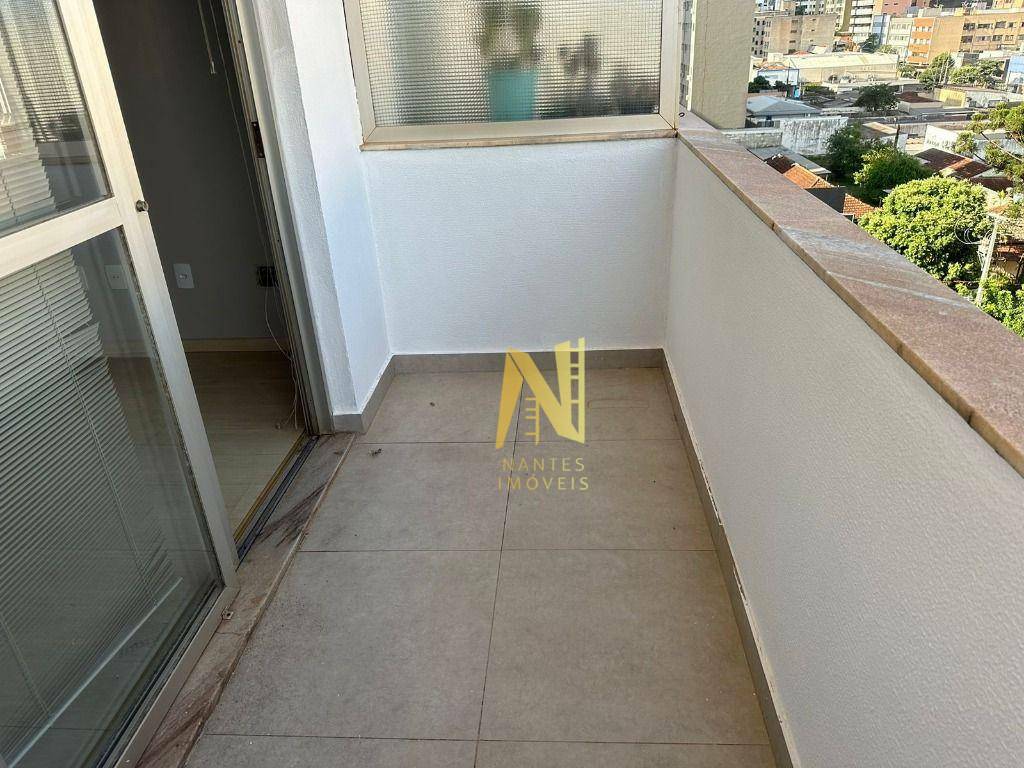 Apartamento à venda com 2 quartos, 98m² - Foto 2