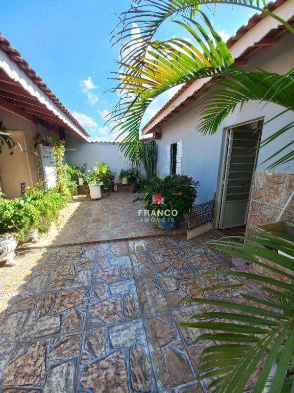 Casa à venda com 3 quartos, 144m² - Foto 20