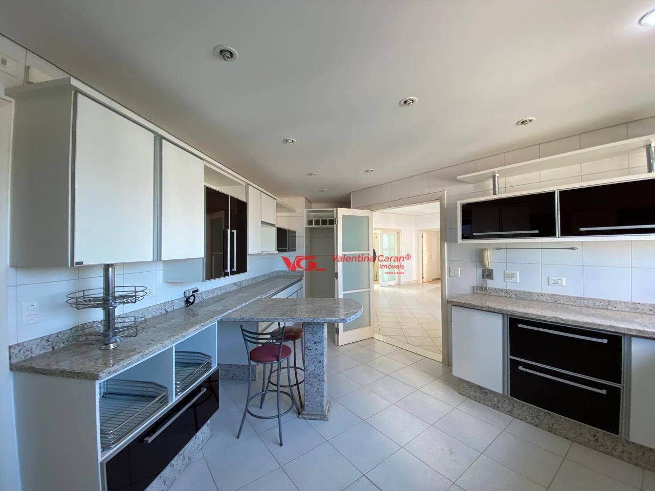 Apartamento à venda com 5 quartos, 384m² - Foto 26