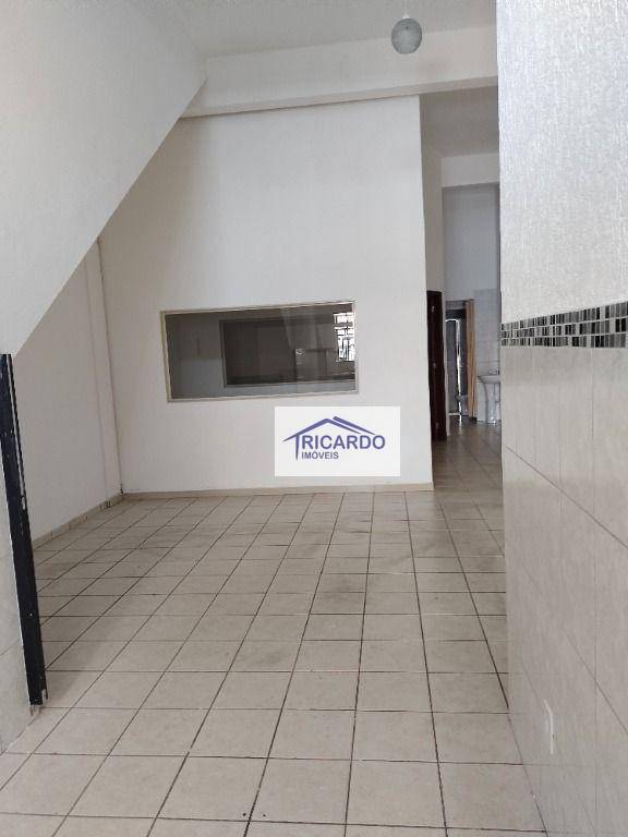 Sobrado à venda com 2 quartos, 170m² - Foto 1