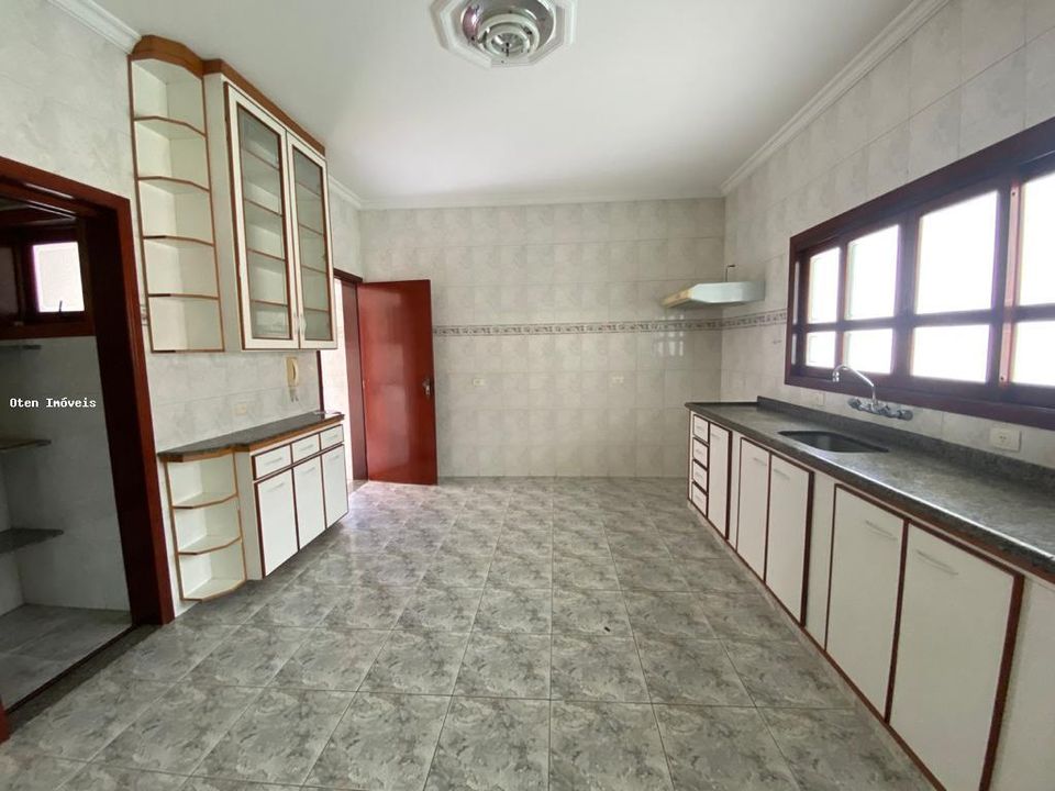 Casa de Condomínio à venda com 4 quartos, 600m² - Foto 12