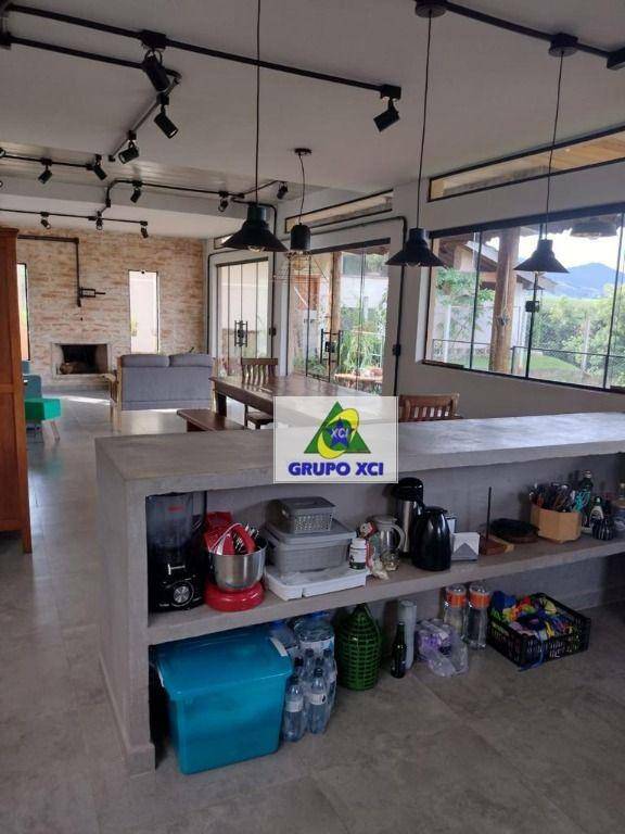 Casa de Condomínio à venda com 4 quartos, 250m² - Foto 17