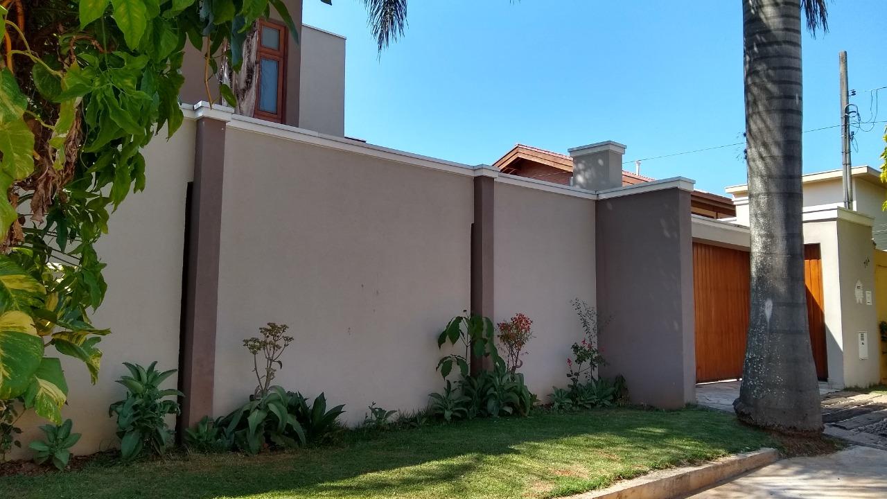 Casa de Condomínio à venda com 4 quartos, 480m² - Foto 2