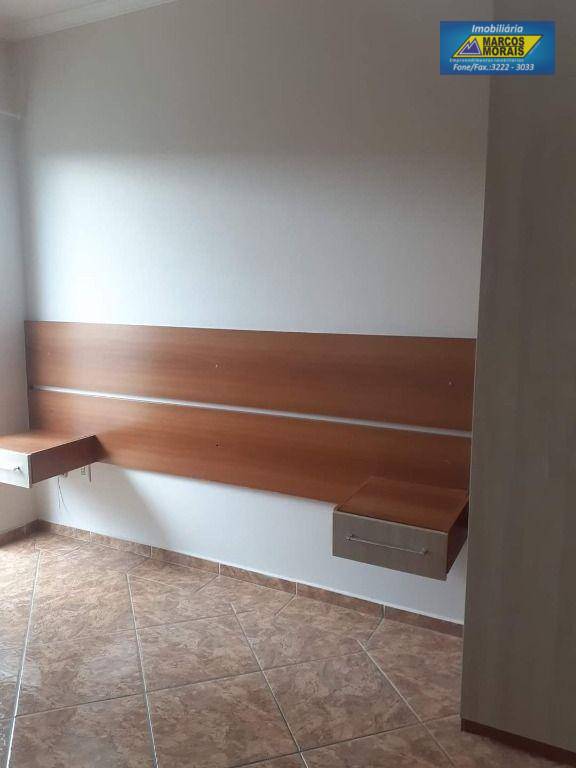 Apartamento à venda com 2 quartos, 85m² - Foto 13