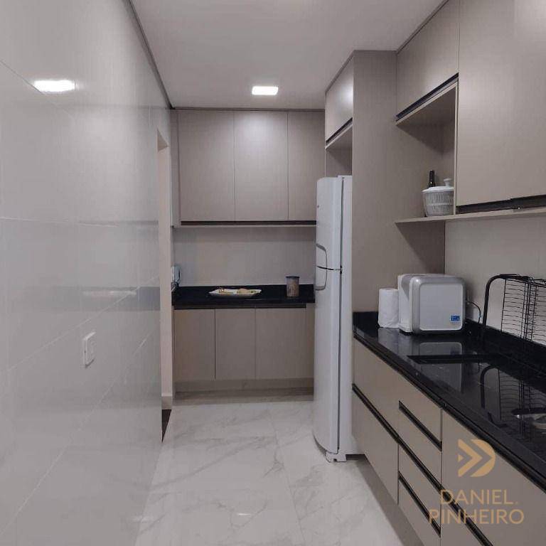 Apartamento à venda com 2 quartos, 89m² - Foto 9