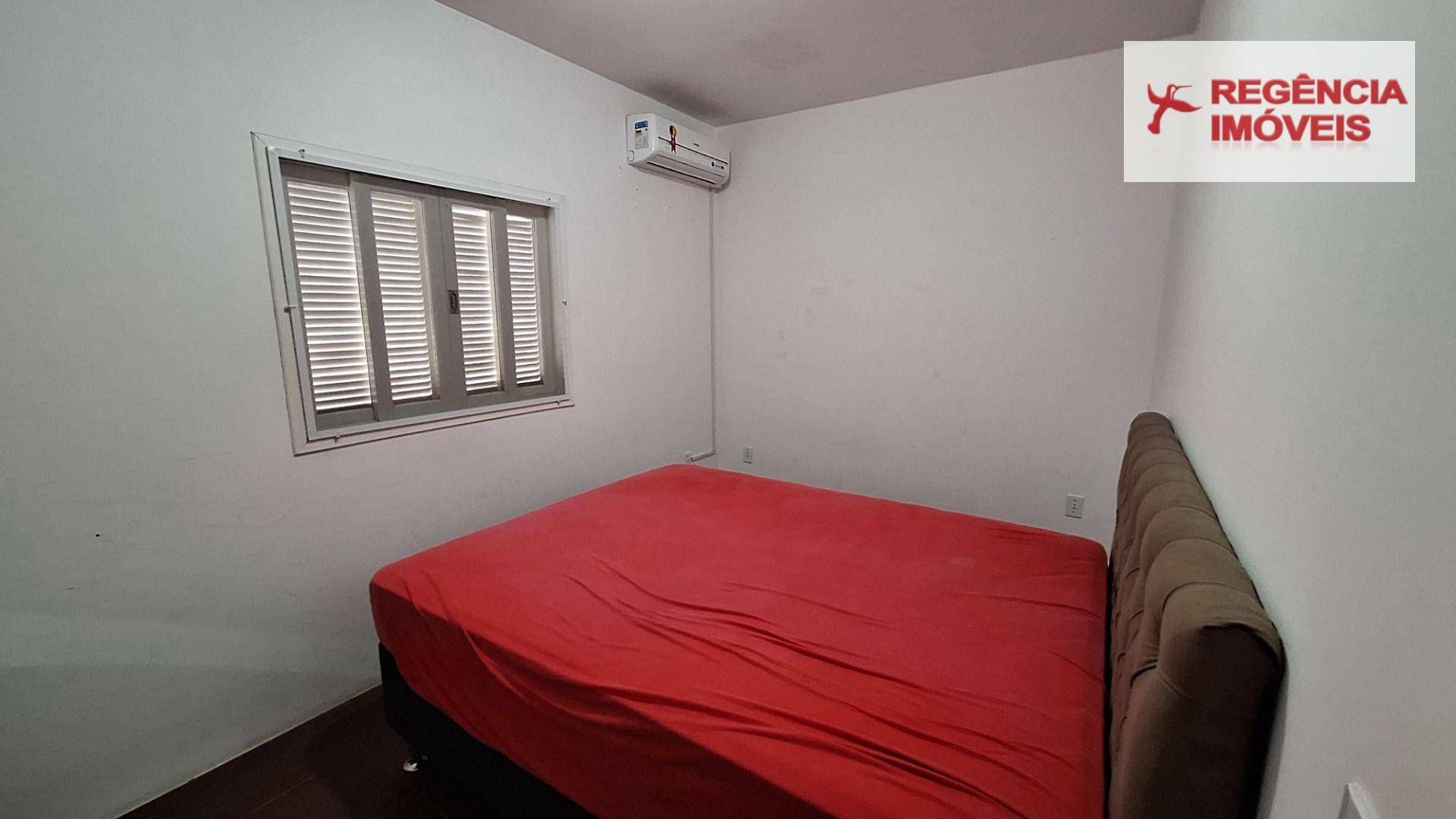 Casa à venda com 3 quartos, 200m² - Foto 10