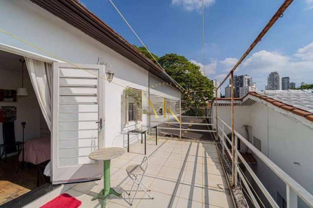 Casa à venda e aluguel com 4 quartos, 220m² - Foto 30