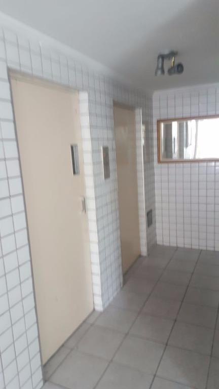 Apartamento para alugar com 1 quarto, 45m² - Foto 14