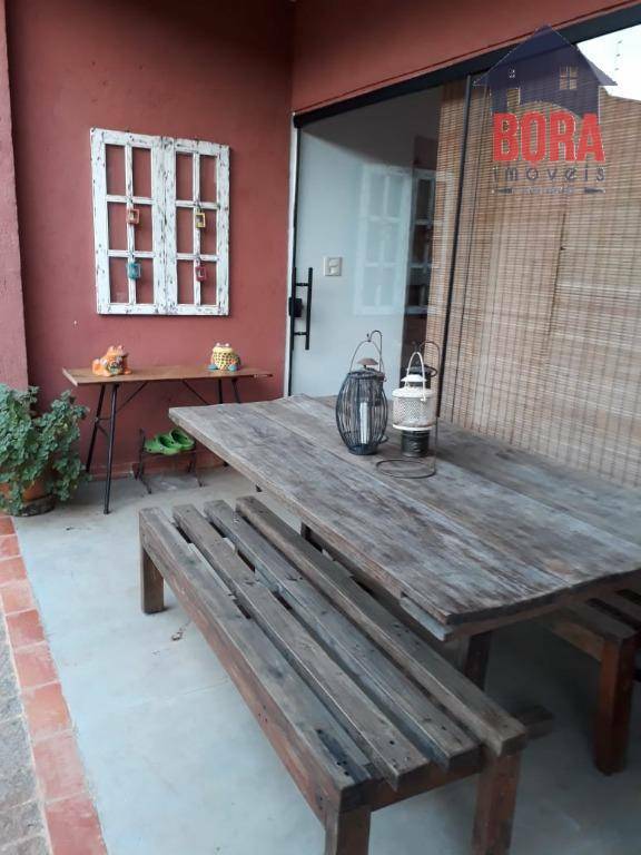 Casa à venda com 3 quartos, 300m² - Foto 13