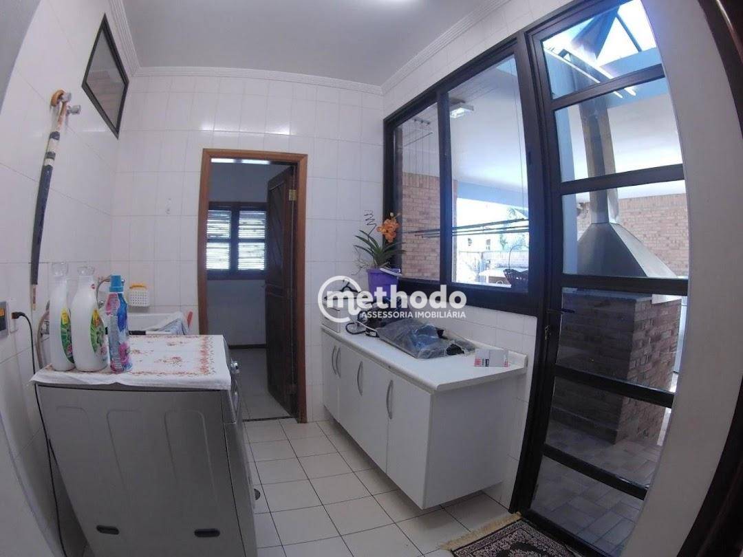 Casa à venda com 5 quartos, 652m² - Foto 2