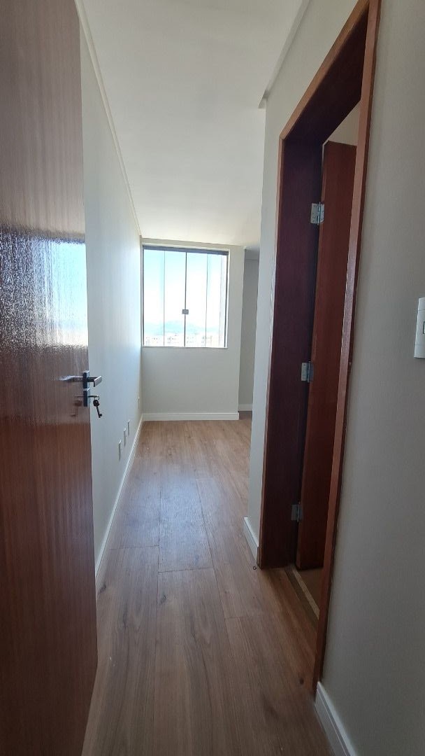 Cobertura à venda com 4 quartos, 200m² - Foto 9