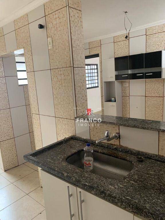 Casa à venda com 4 quartos, 190m² - Foto 19