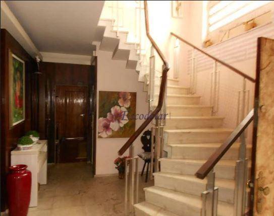 Casa à venda com 4 quartos, 300m² - Foto 10