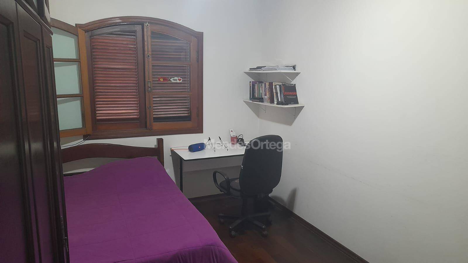 Casa à venda com 3 quartos, 260m² - Foto 18