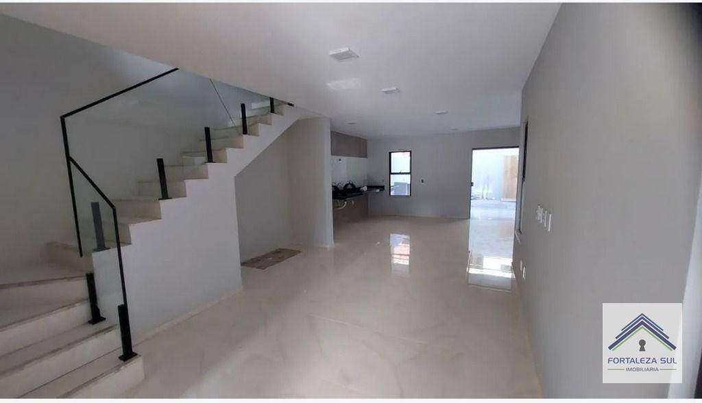 Casa à venda com 4 quartos, 177m² - Foto 2