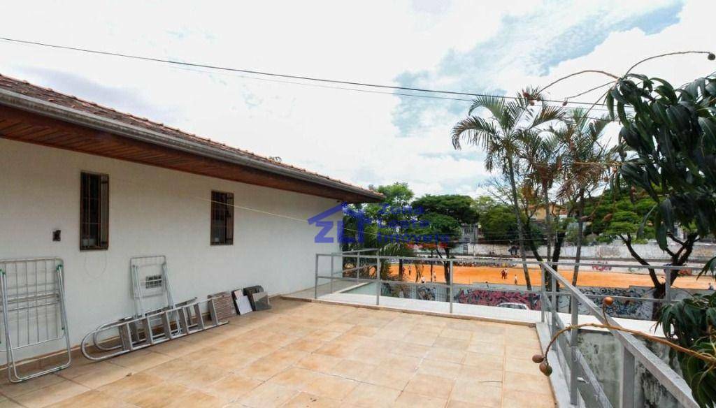 Casa à venda e aluguel com 6 quartos, 450m² - Foto 30