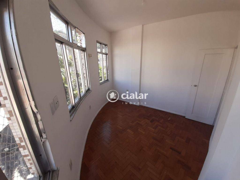 Apartamento à venda com 1 quarto, 40m² - Foto 5