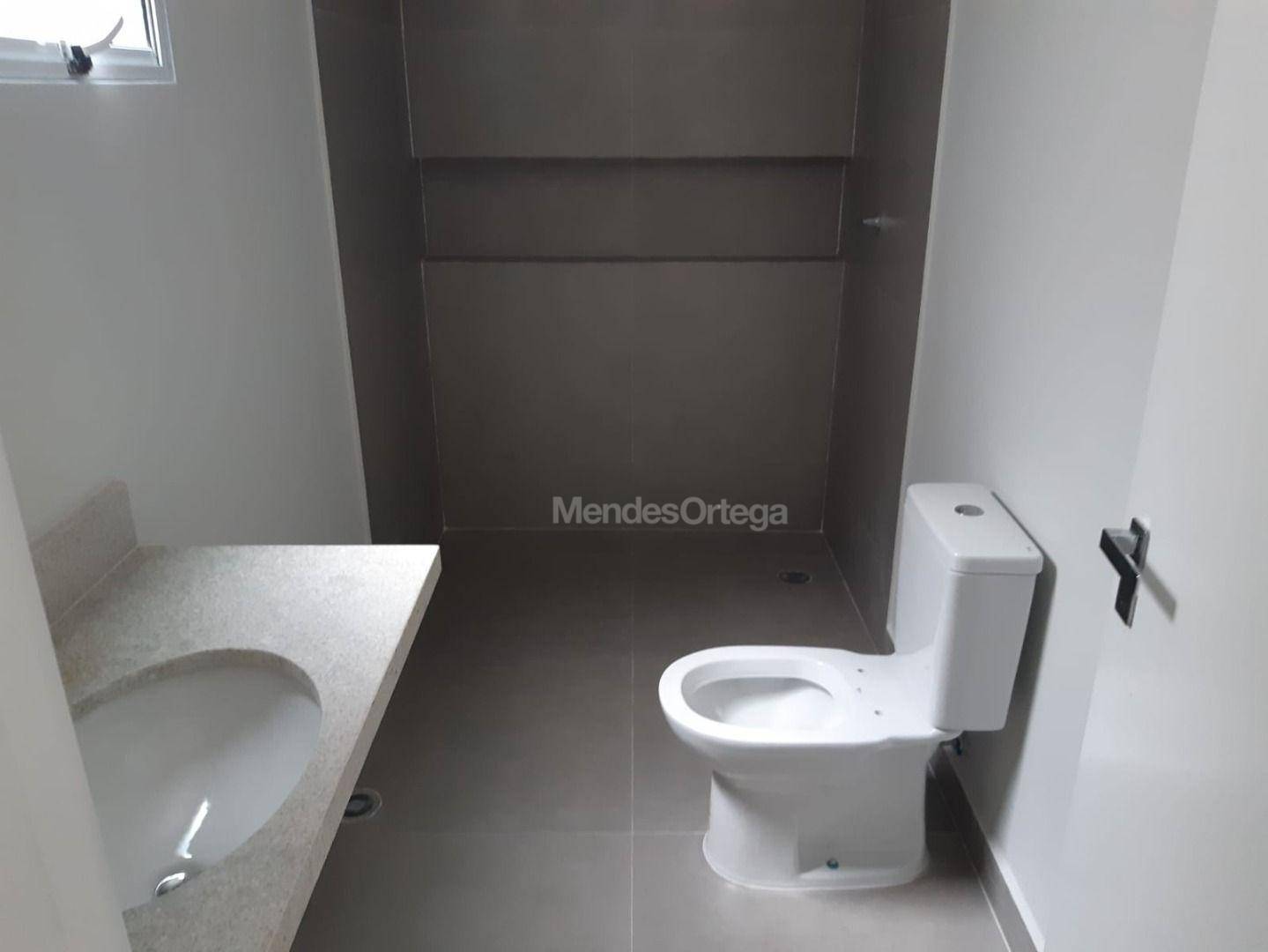 Casa à venda com 3 quartos, 207m² - Foto 10