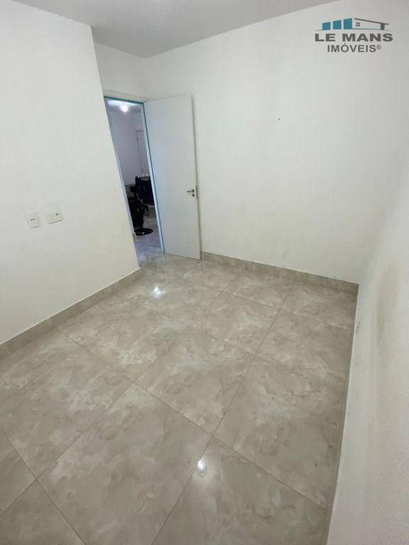 Apartamento para alugar com 2 quartos, 39m² - Foto 9